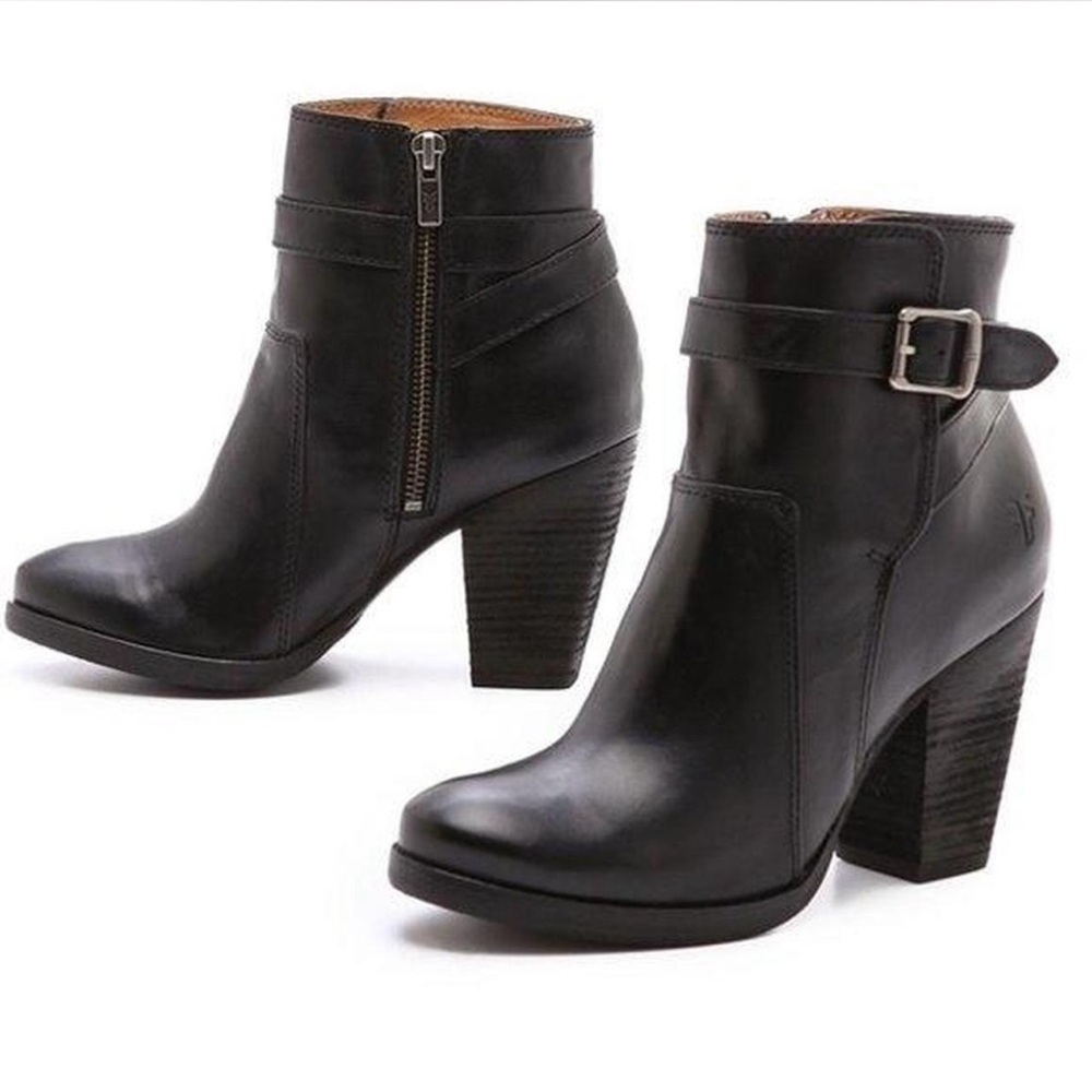 Vintage Frye Black Leather Heeled Ankle Boots Patty Riding Bootie with Buckle